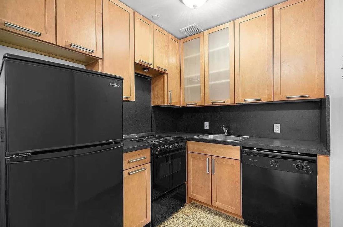 90 Clinton Street, #3D