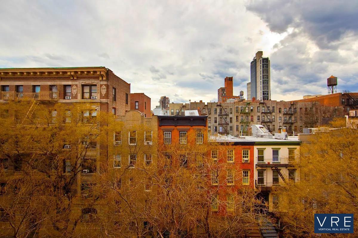 253 East 10th Street 8-12 E. Greenwich Village New York NY 10009