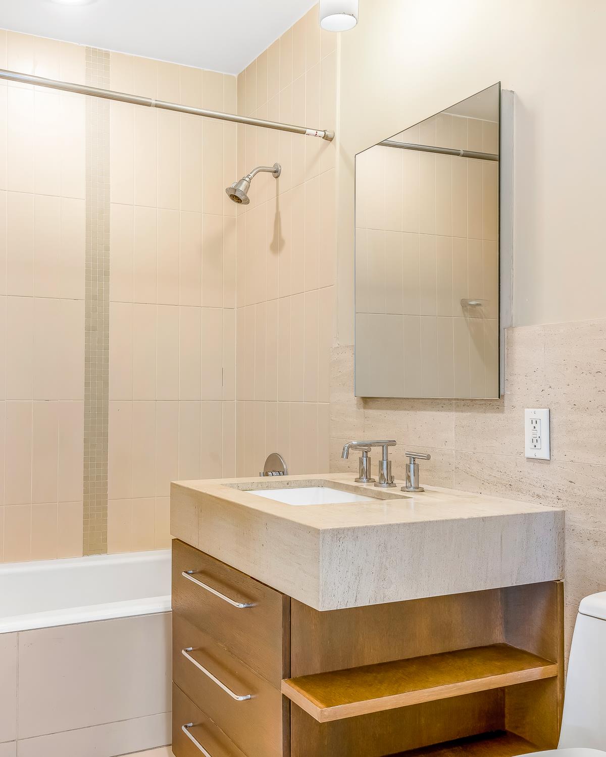 5-09 48th Avenue 6D Long Island City Queens NY 11101