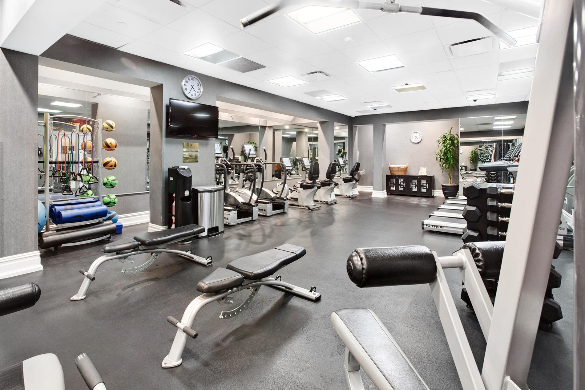 200 West 56th Street 2303 Midtown West New York NY 10019