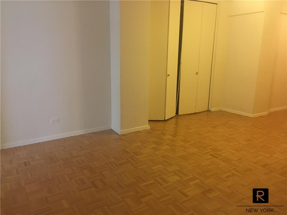 525 East 82nd Street Upper East Side New York NY 10028
