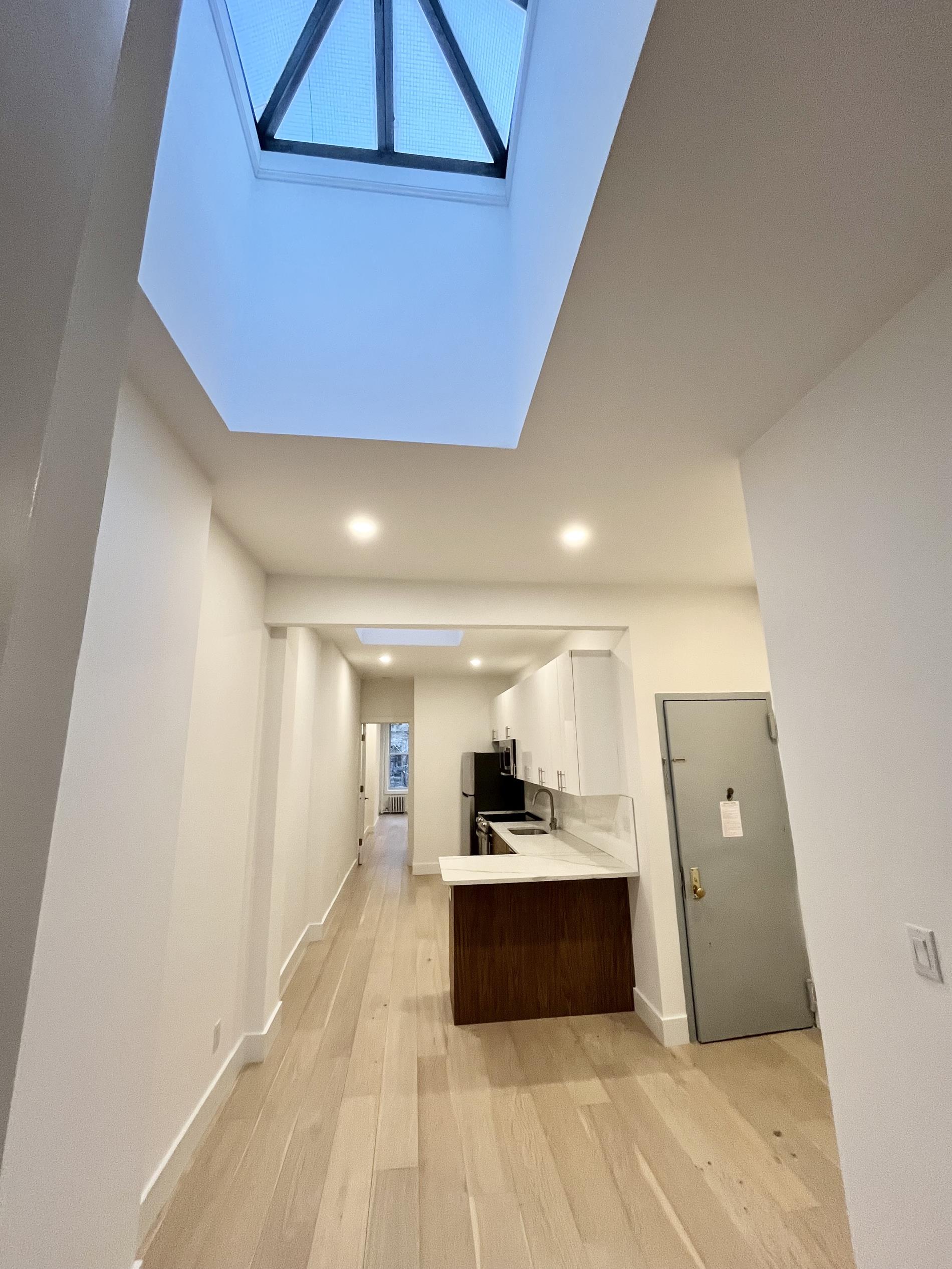 235 East 5th Street, #10