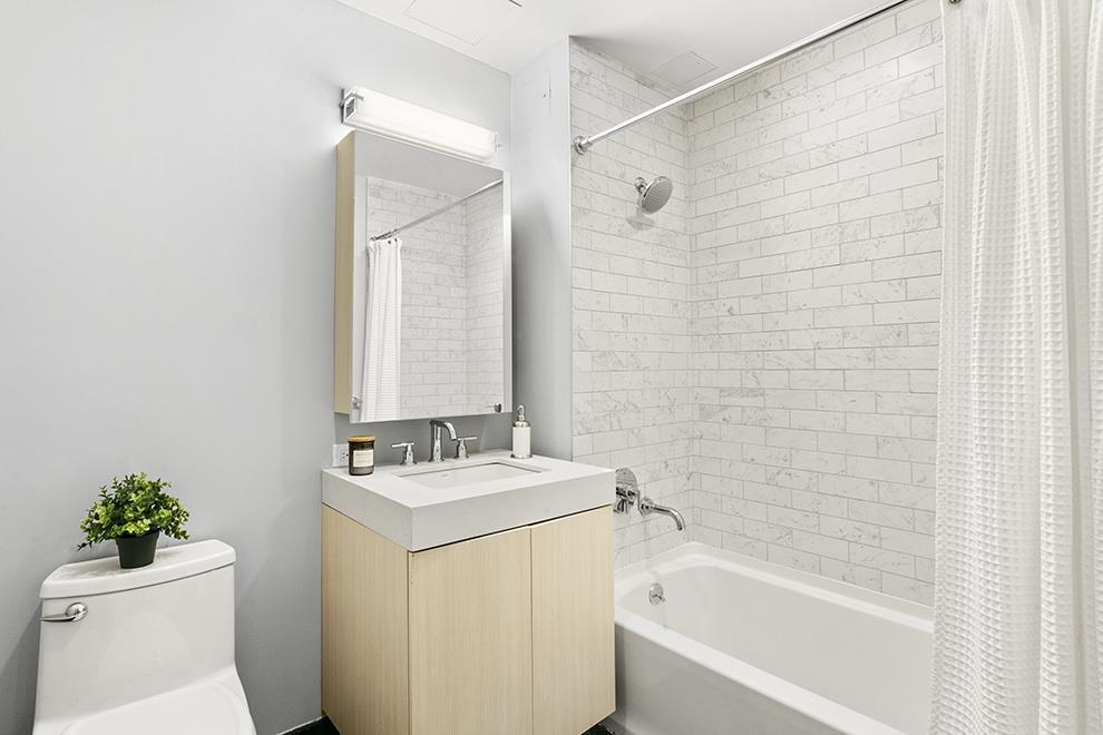 555 Waverly Avenue 5J Clinton Hill Brooklyn NY 11238