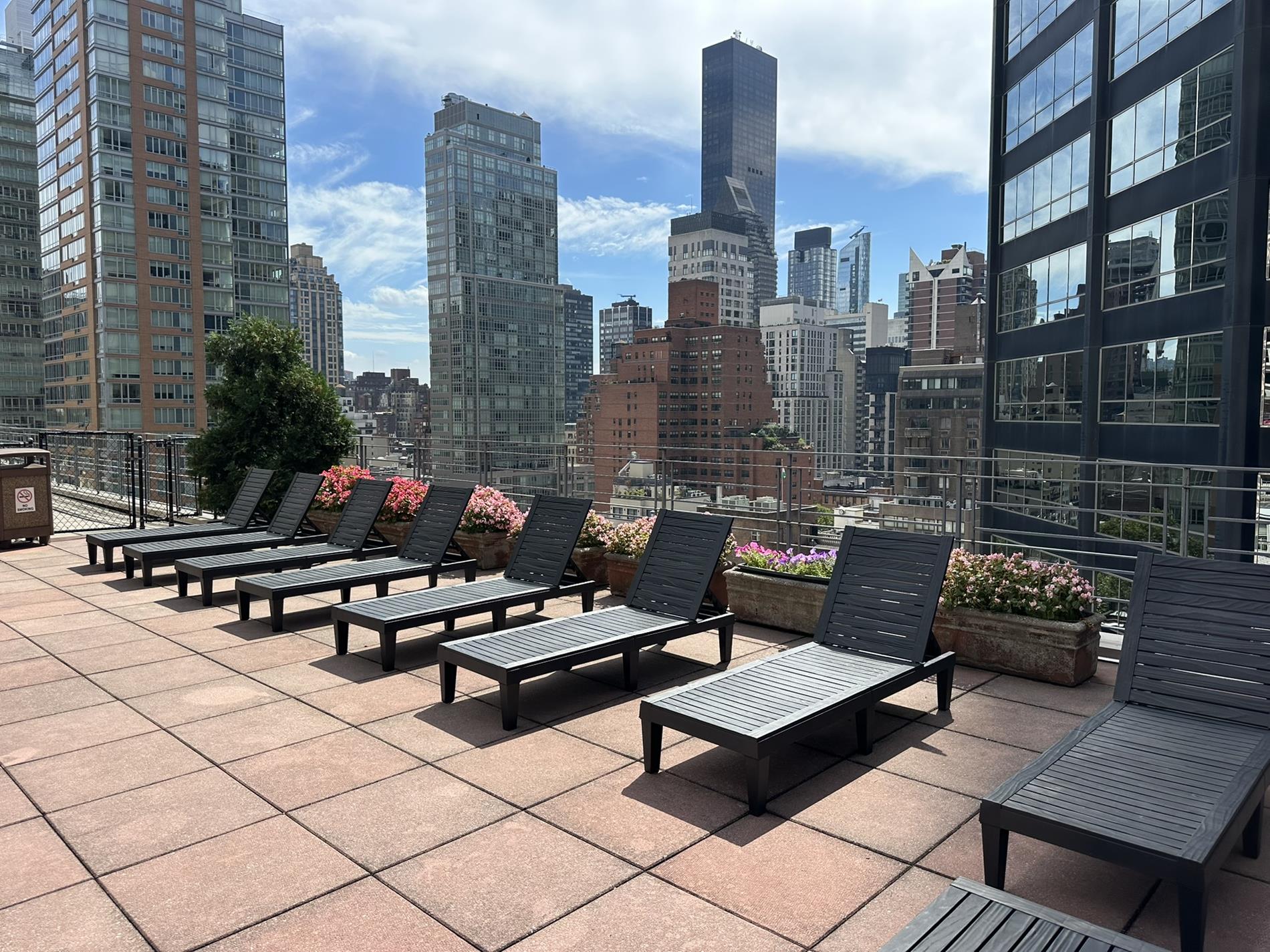 211 East 53rd Street 10-G Turtle Bay New York NY 10022