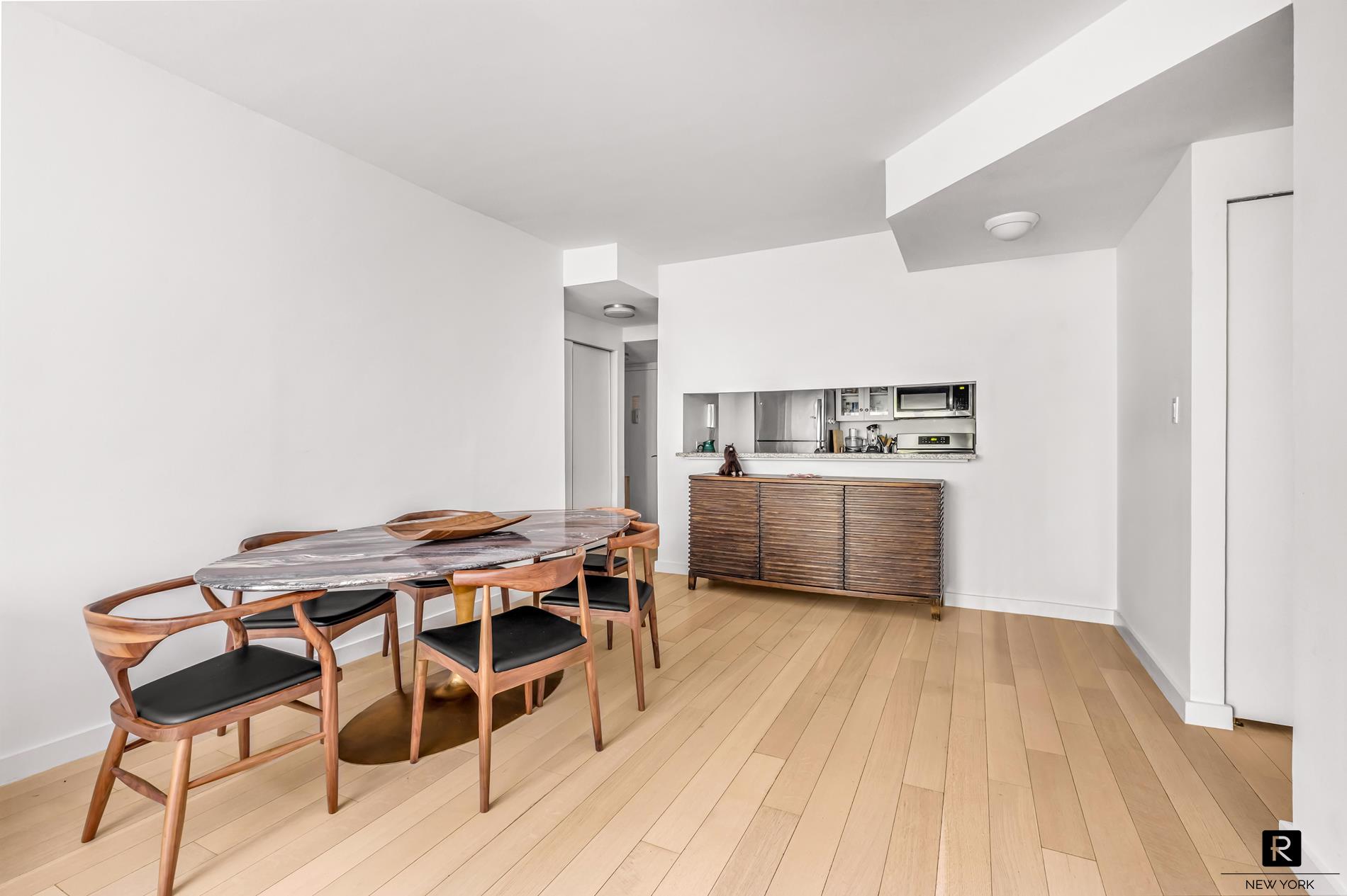 212 Warren Street Battery Park City New York NY 10282