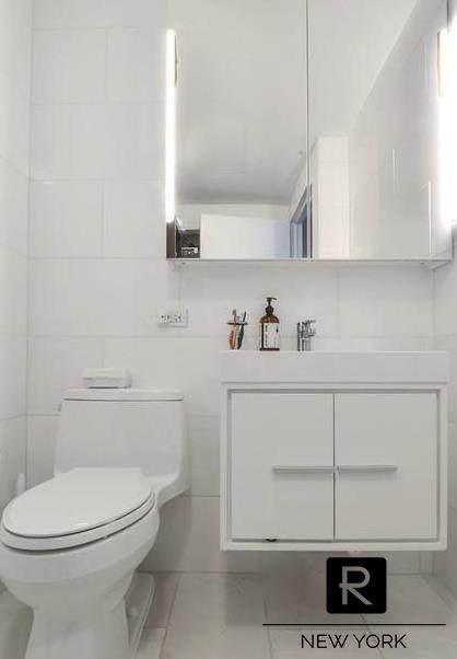 212 Warren Street Battery Park City New York NY 10282