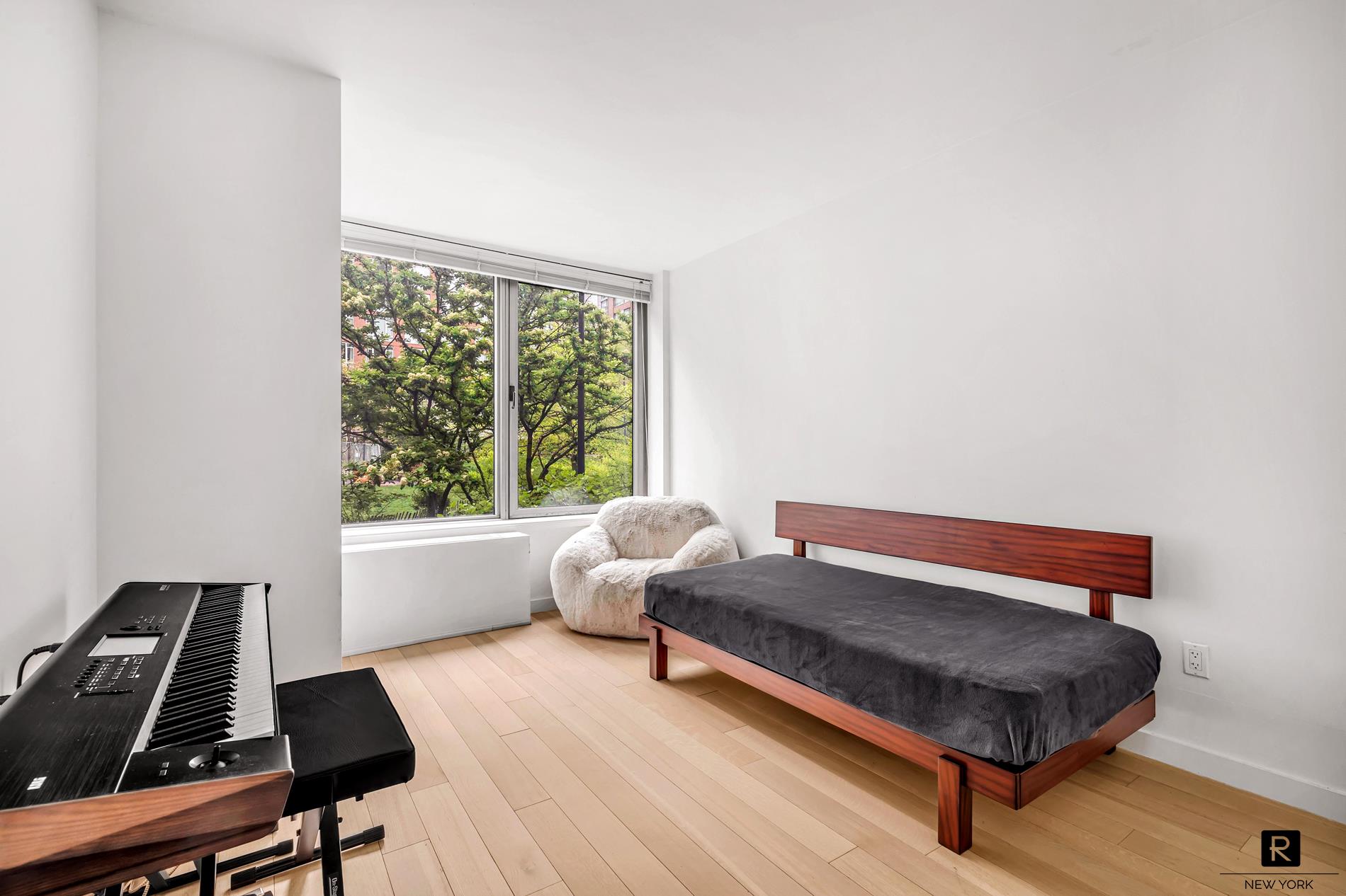 212 Warren Street Battery Park City New York NY 10282