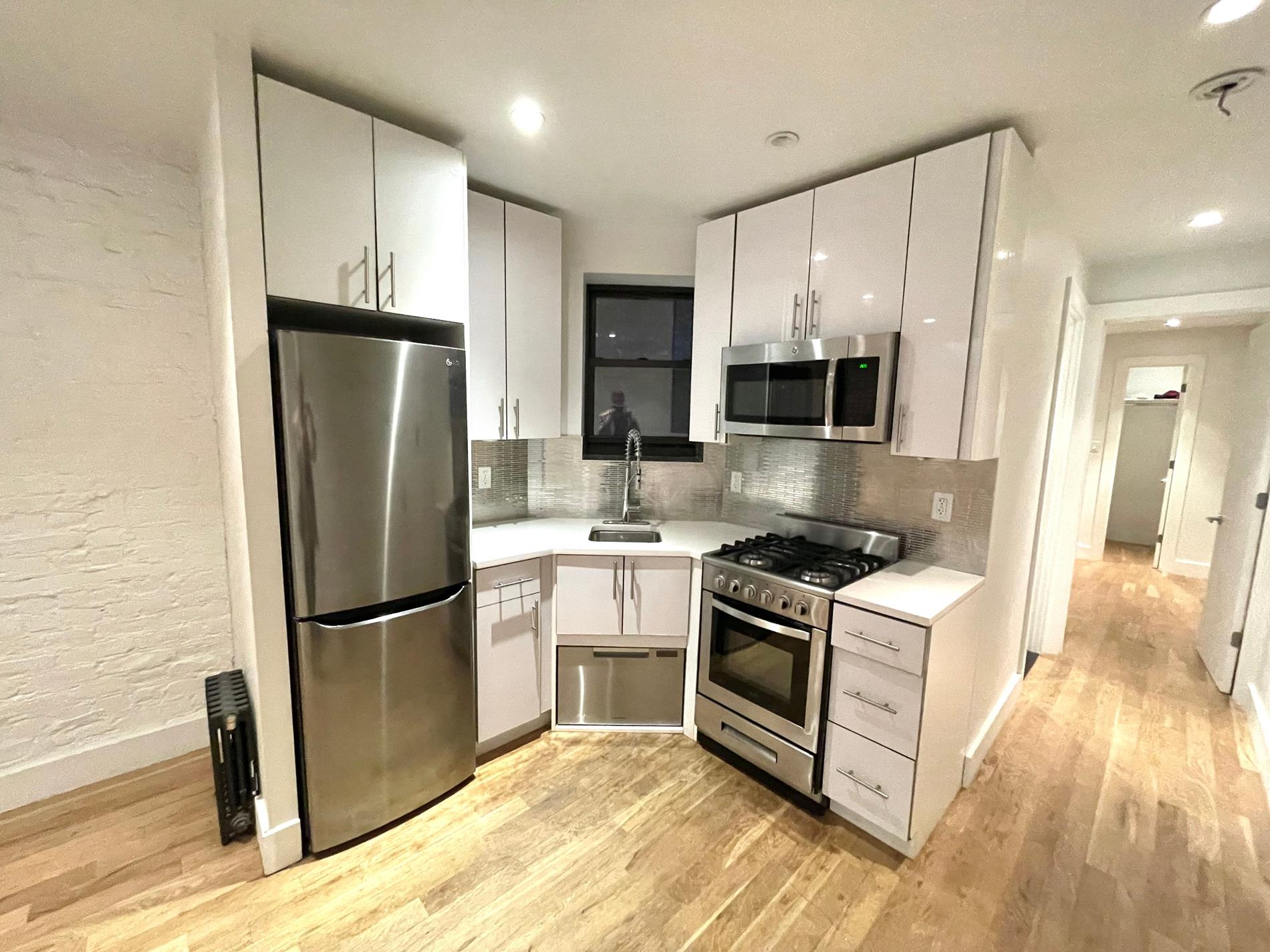 211 Madison Street 7 Lower East Side New York NY 10002