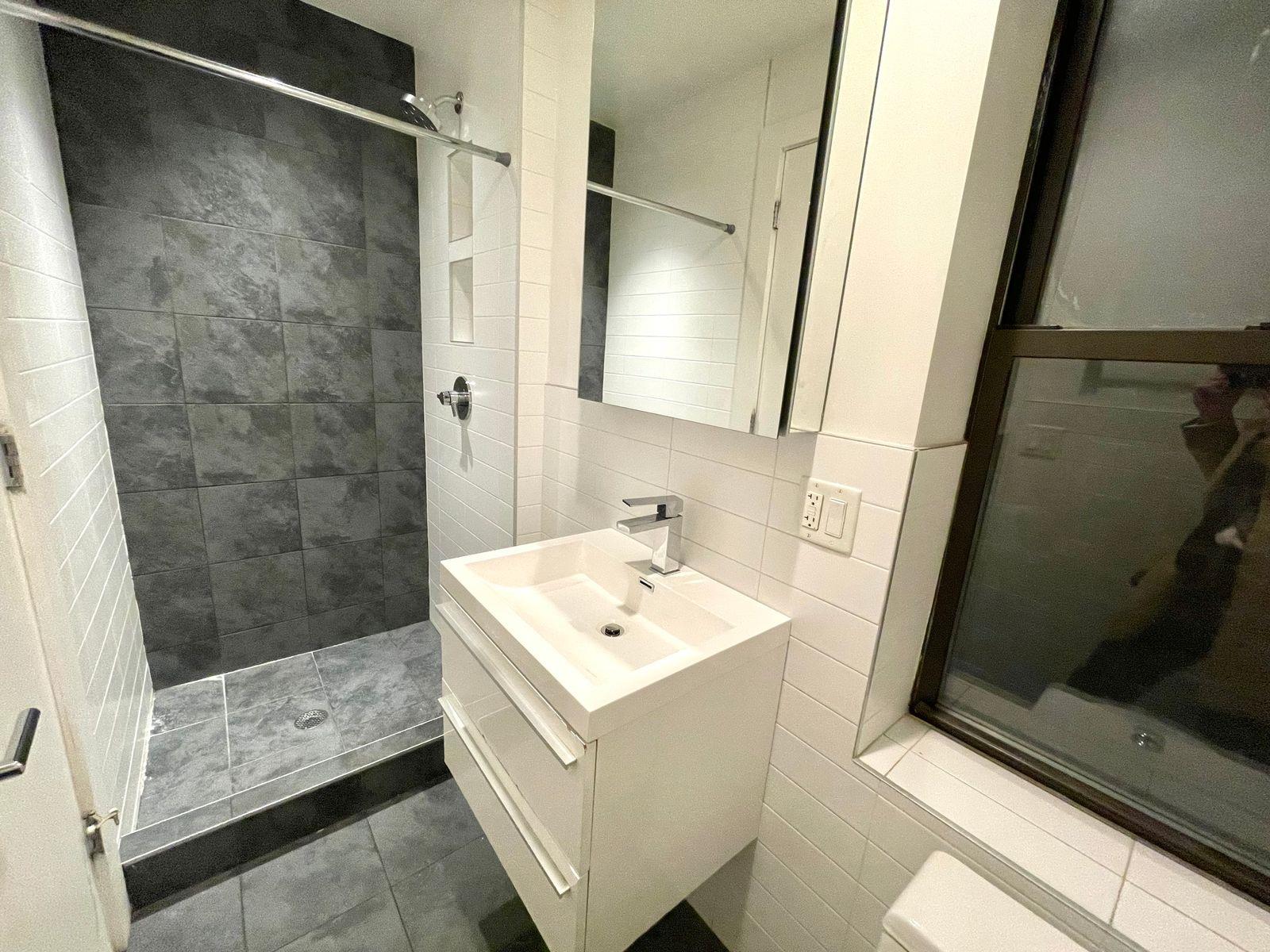 211 Madison Street 7 Lower East Side New York NY 10002