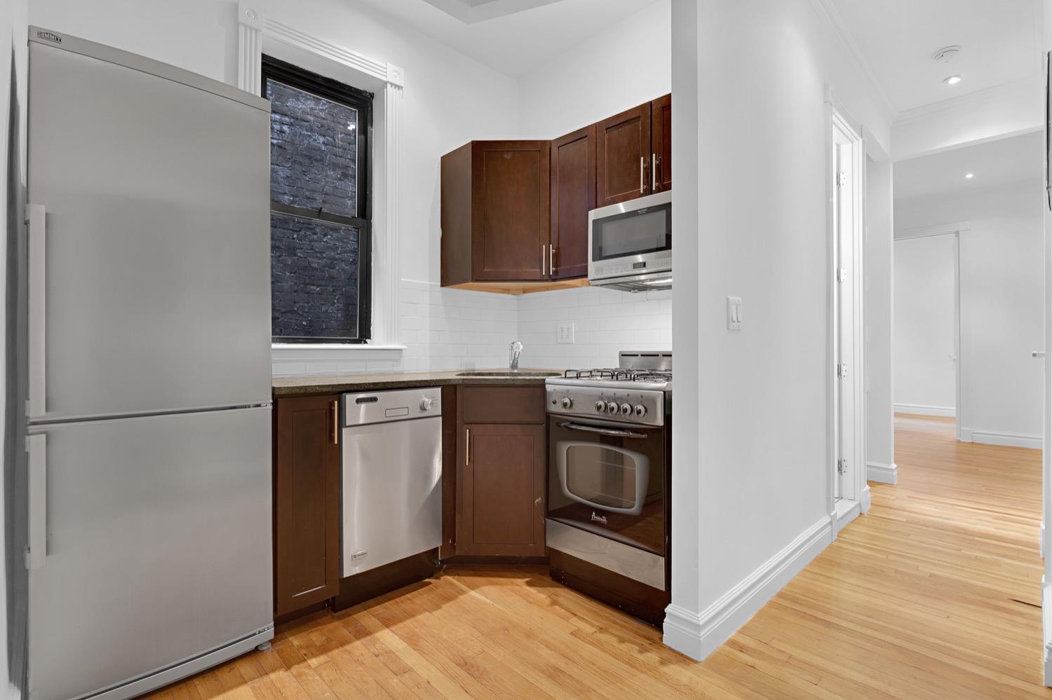 420 East 66th Street, #4H