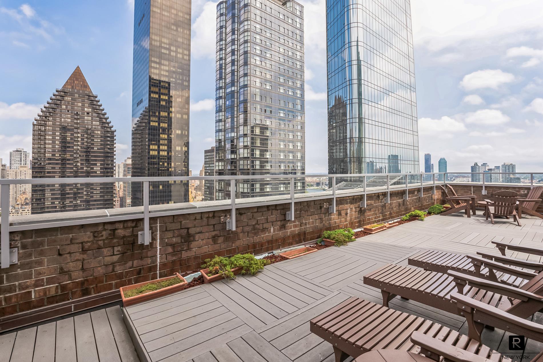 333 East 45th Street Turtle Bay New York NY 10017