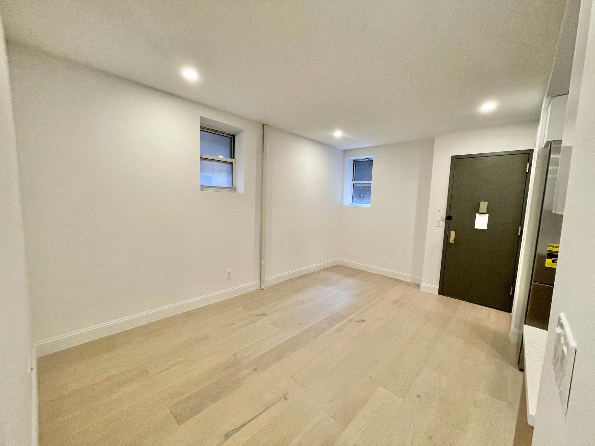 228 East 6th Street 14 E. Greenwich Village New York NY 10003