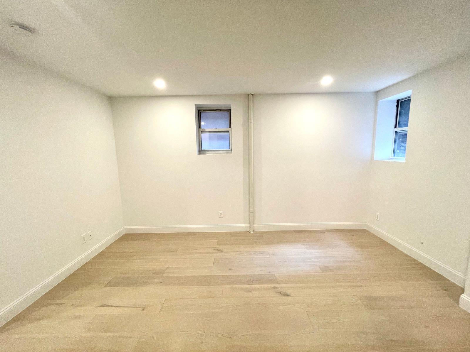 228 East 6th Street 14 E. Greenwich Village New York NY 10003