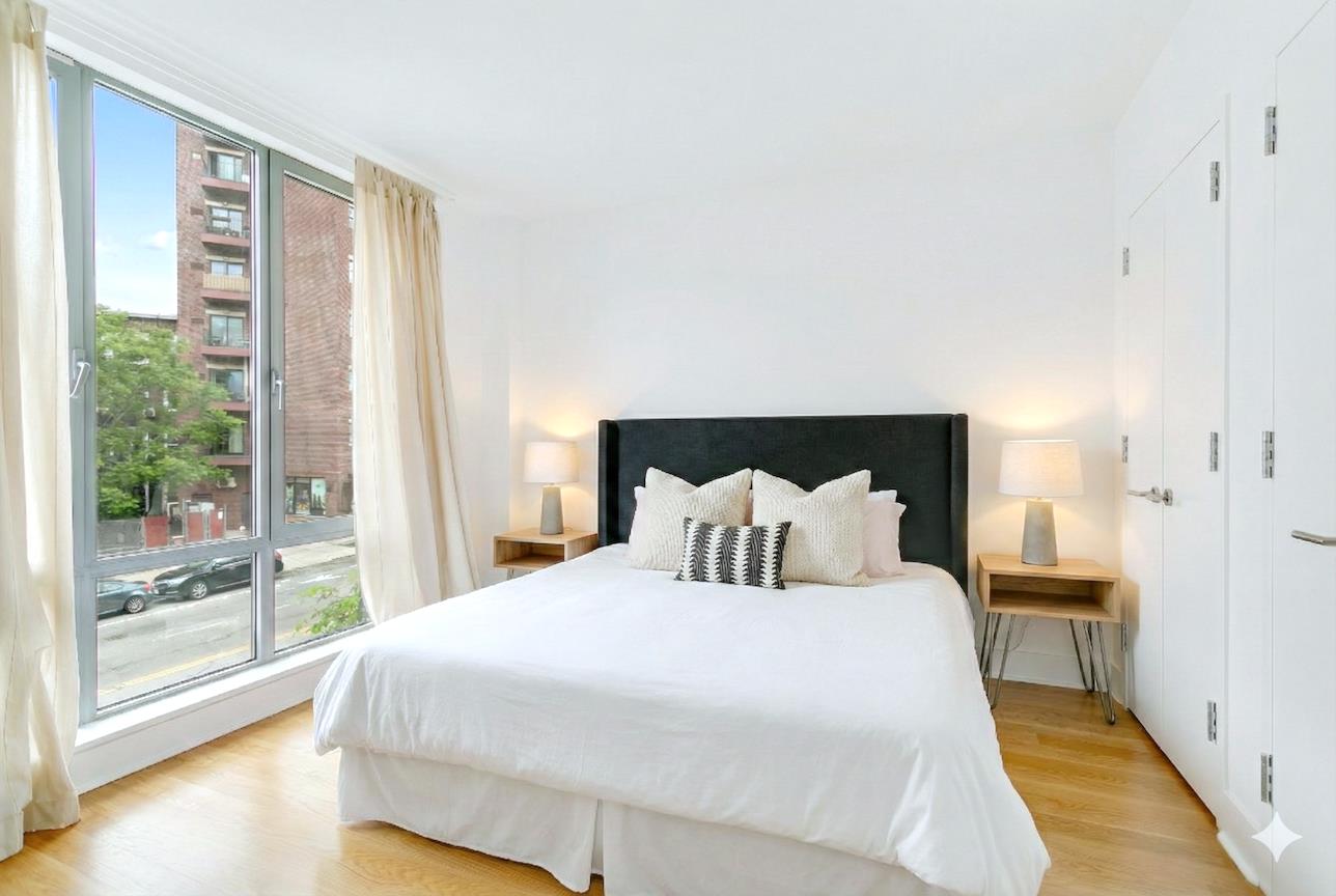 47-28 11th Street 2-D Long Island City Queens NY 11101