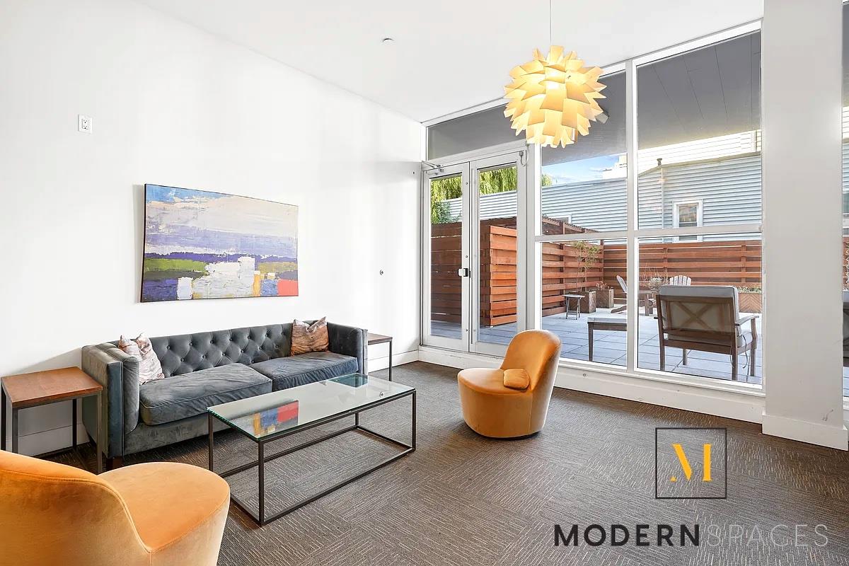 47-28 11th Street 2-D Long Island City Queens NY 11101