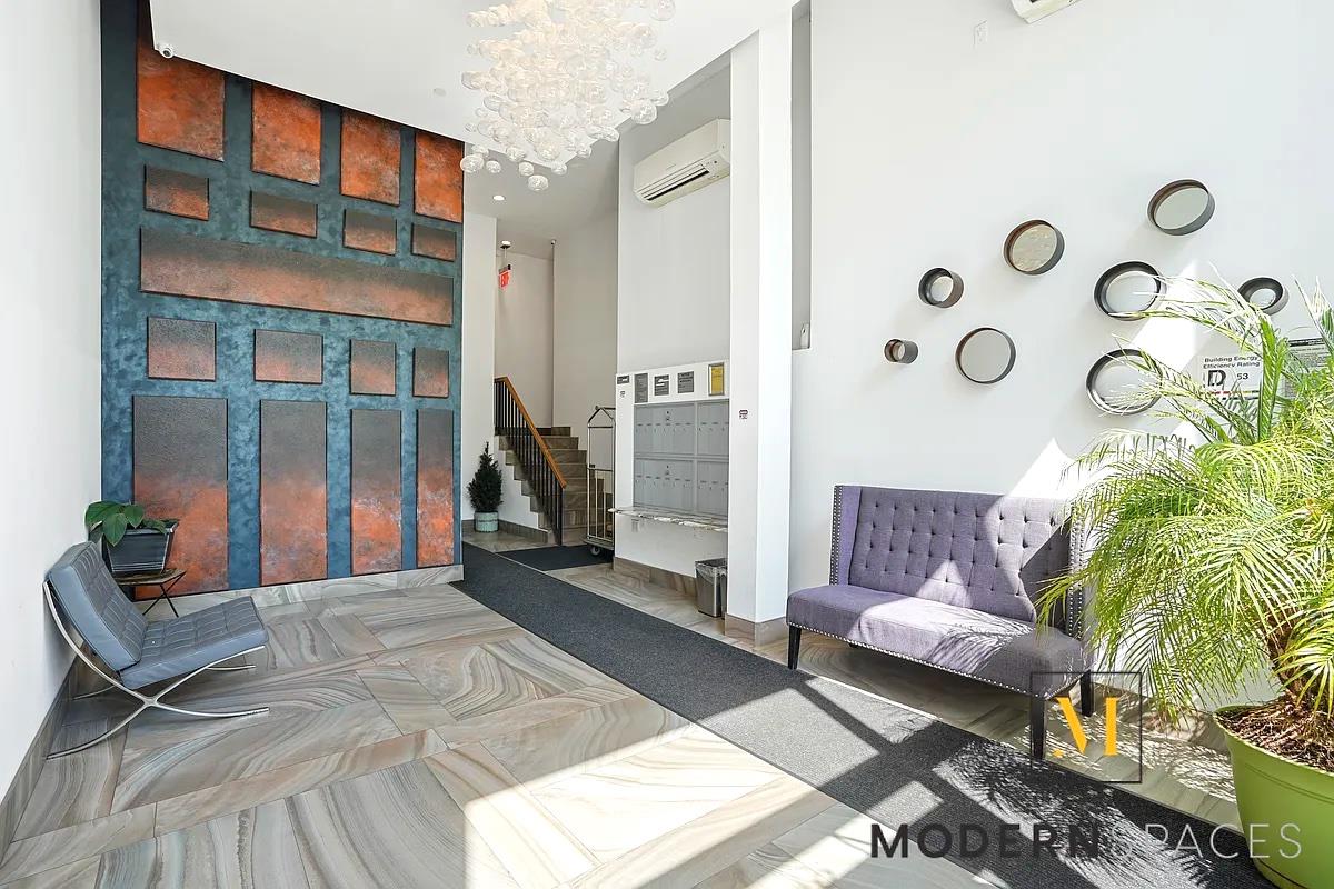 47-28 11th Street 2-D Long Island City Queens NY 11101