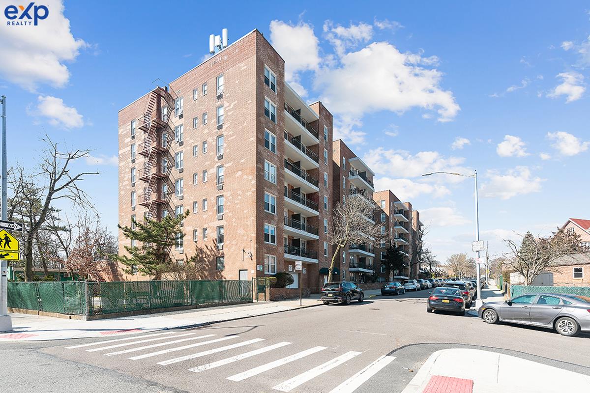 67-50 Thornton Place 2-F Forest Hills Queens NY 11375