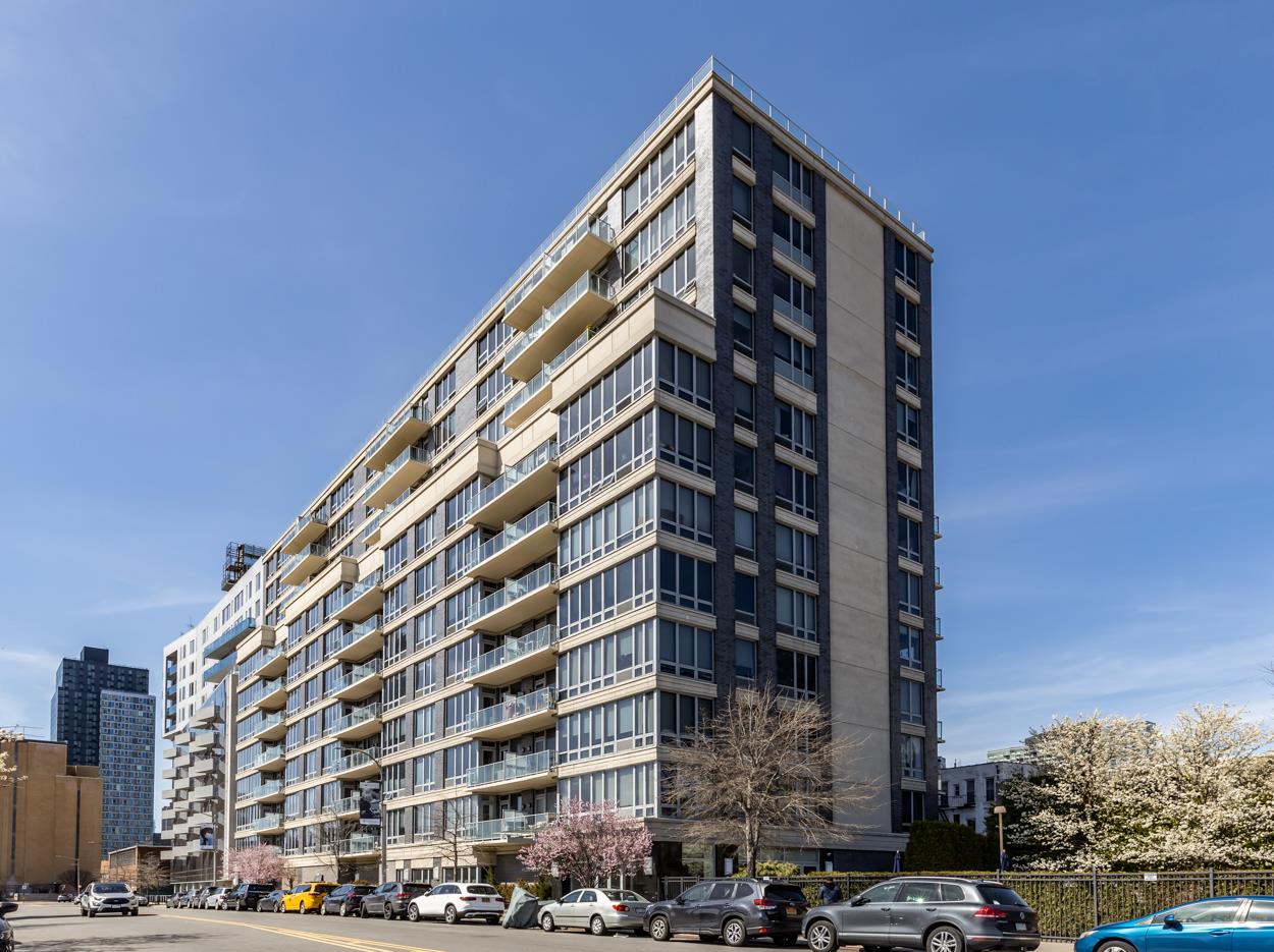5-49 Borden Avenue 11-F Long Island City Queens NY 11101