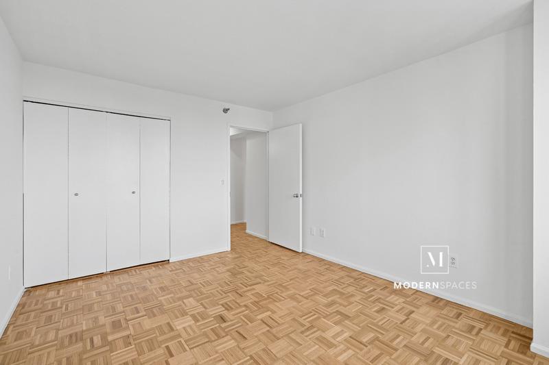 4-74 48th Avenue 35-L Hunters Point Queens NY 11109