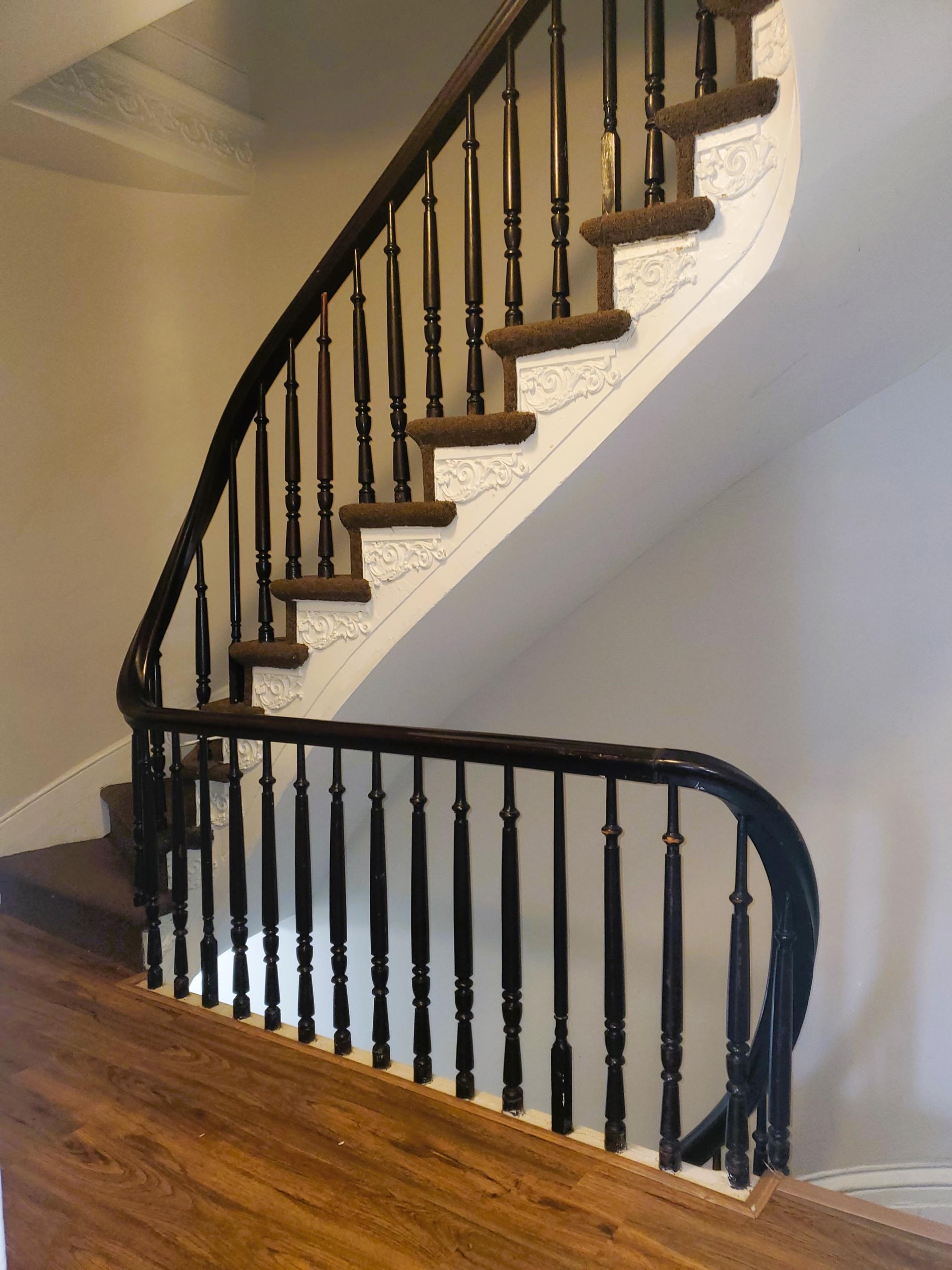 186 Summit Ave 2 Jersey City Journal Sq, Jersey City NJ 07304