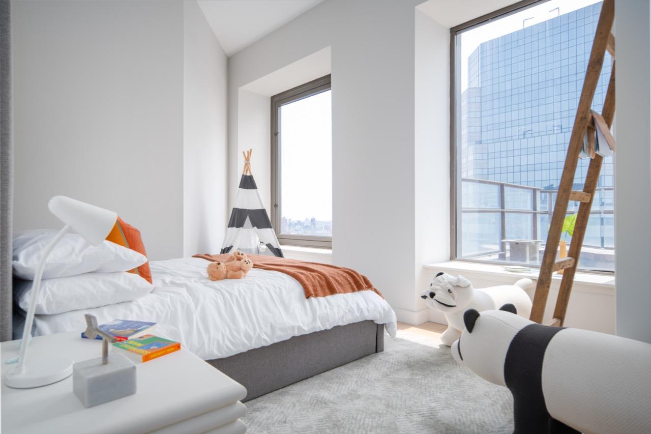 75 Wall Street, #37C