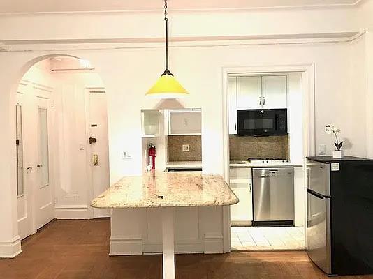 467 Central Park West 7-G Upper West Side New York NY 10025