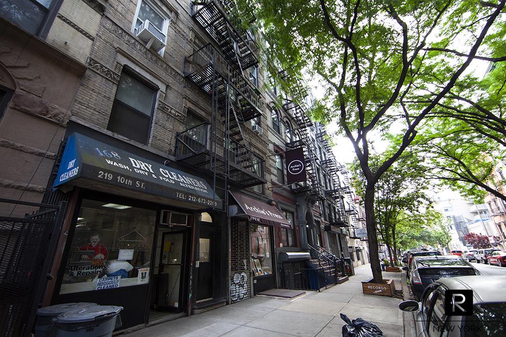 219 East 10th Street, #4C