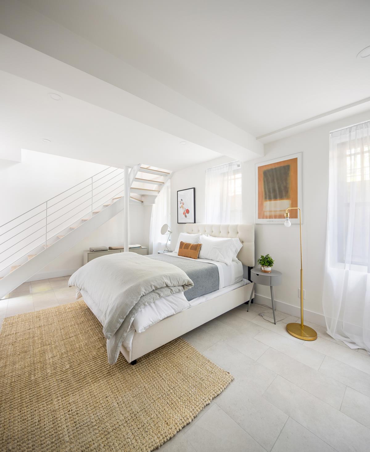 40 Stuyvesant Street 2 E. Greenwich Village New York NY 10003