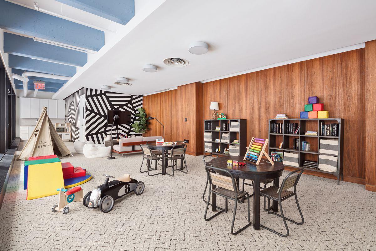 184 Kent Avenue A-611 Williamsburg Brooklyn NY 11249