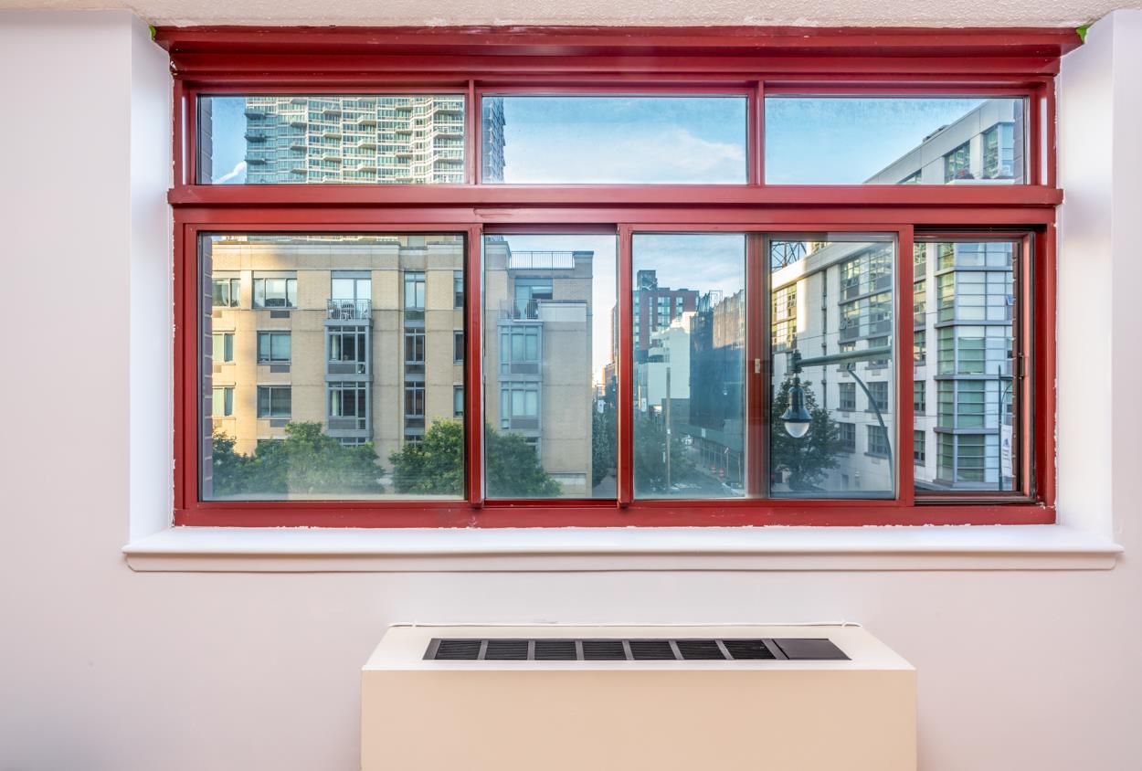 4-74 48th Avenue 3-BB Hunters Point Queens NY 11109