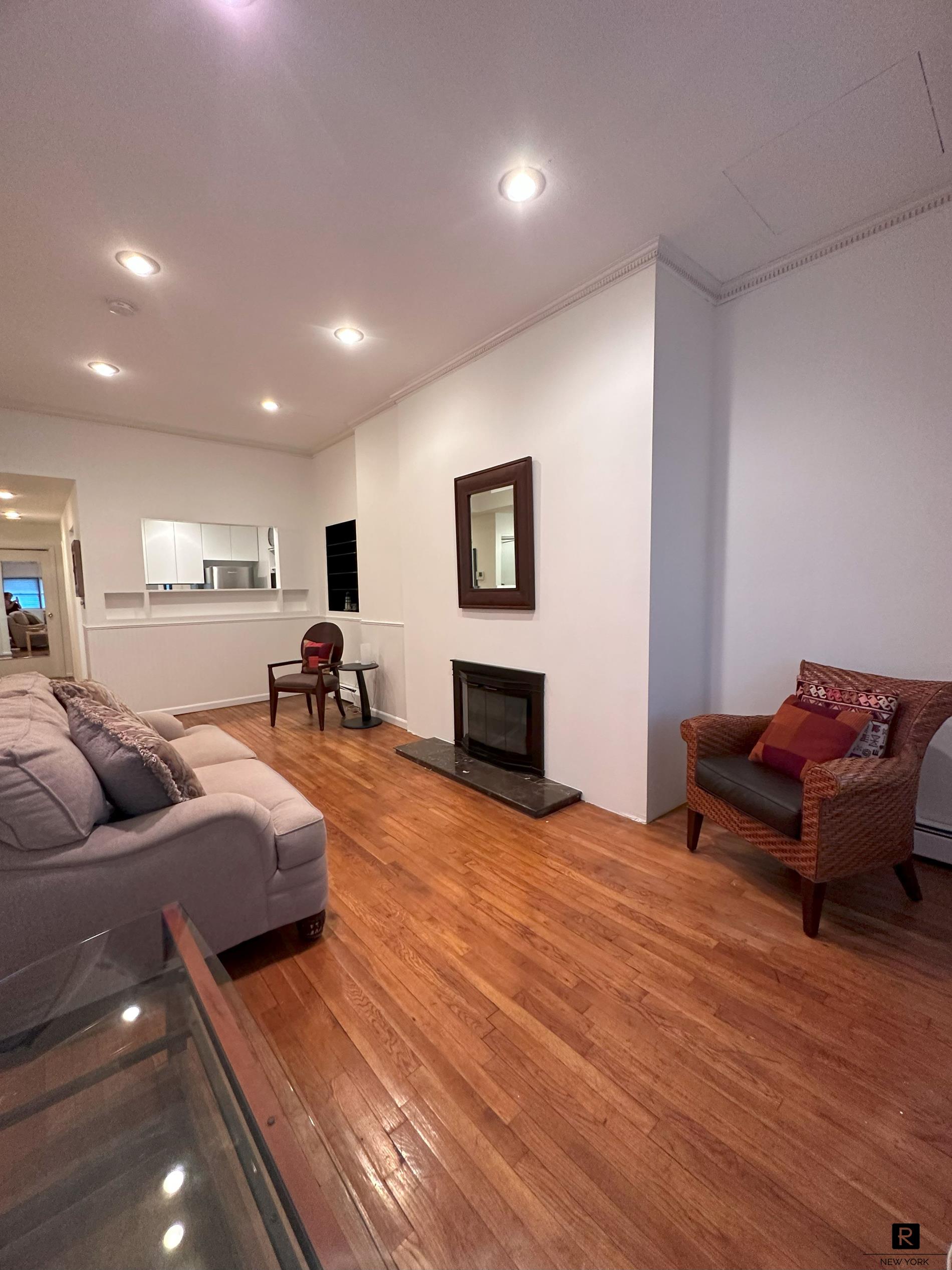 521 West 47th Street, #1A