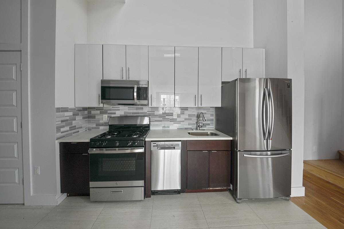 90-02 Queens Blvd. 433 Elmhurst Queens NY 11373