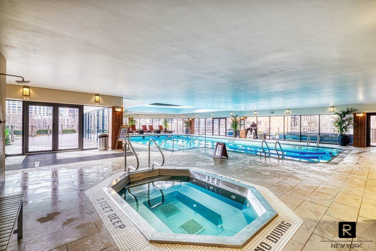 330 East 38th Street, #25N