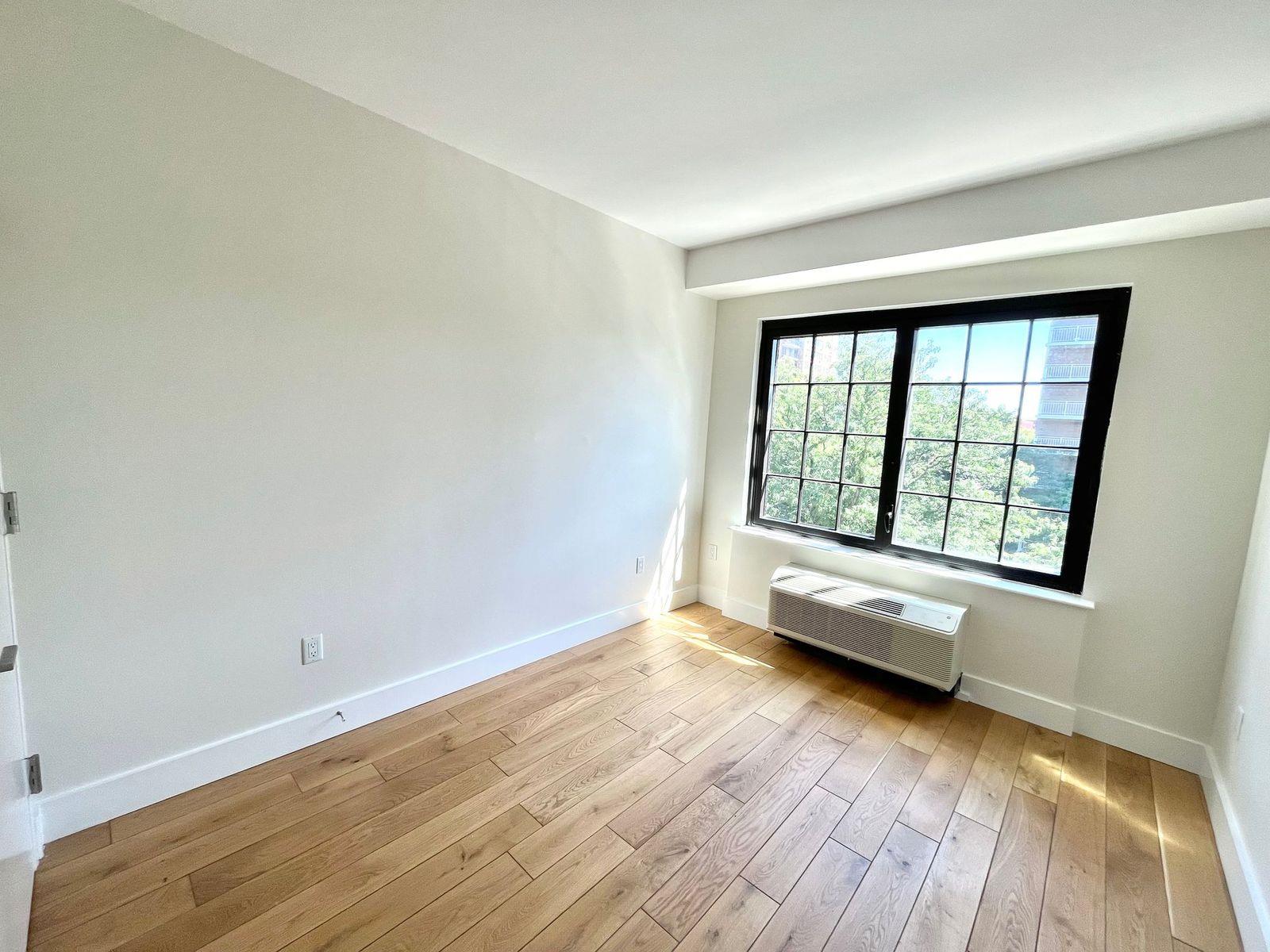 504 Myrtle Avenue, #5F