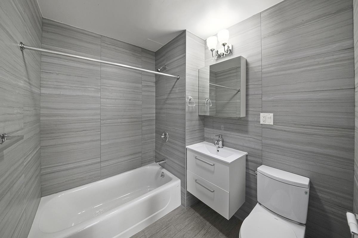 90-02 Queens Boulevard, #334