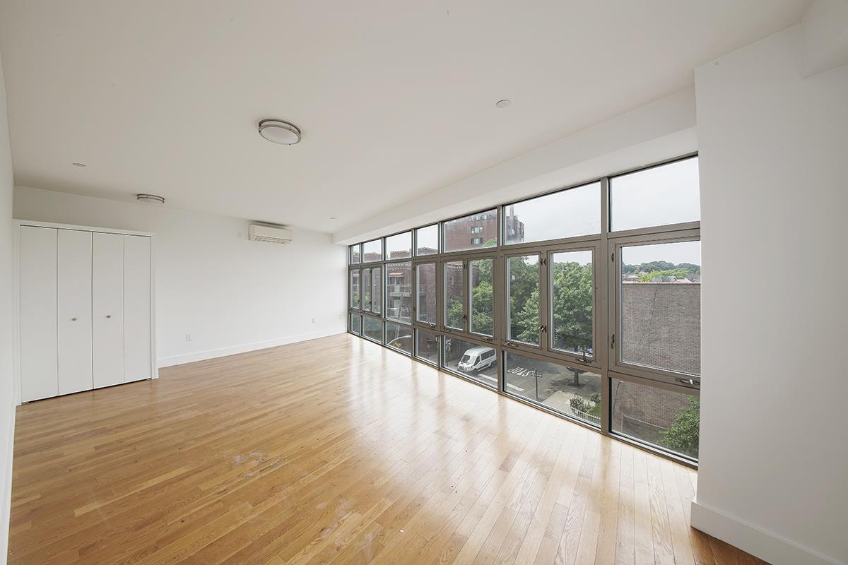 90-02 Queens Boulevard, #334