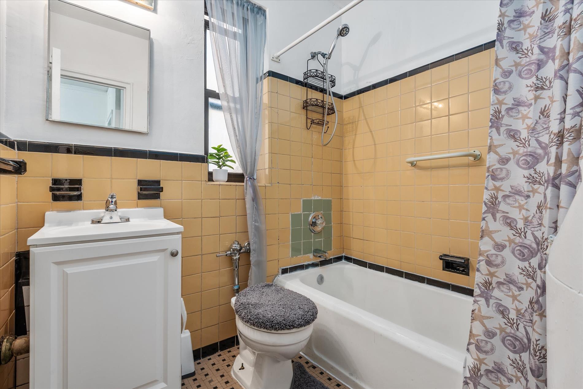 251 Seaman Avenue 2-H Inwood New York NY 10034