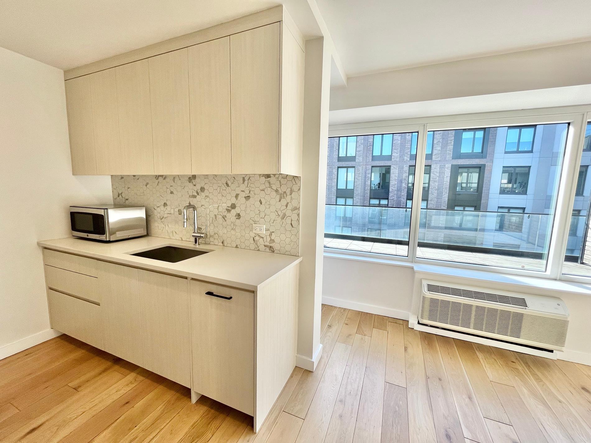 555 Waverly Avenue 7-V Clinton Hill Brooklyn NY 11238