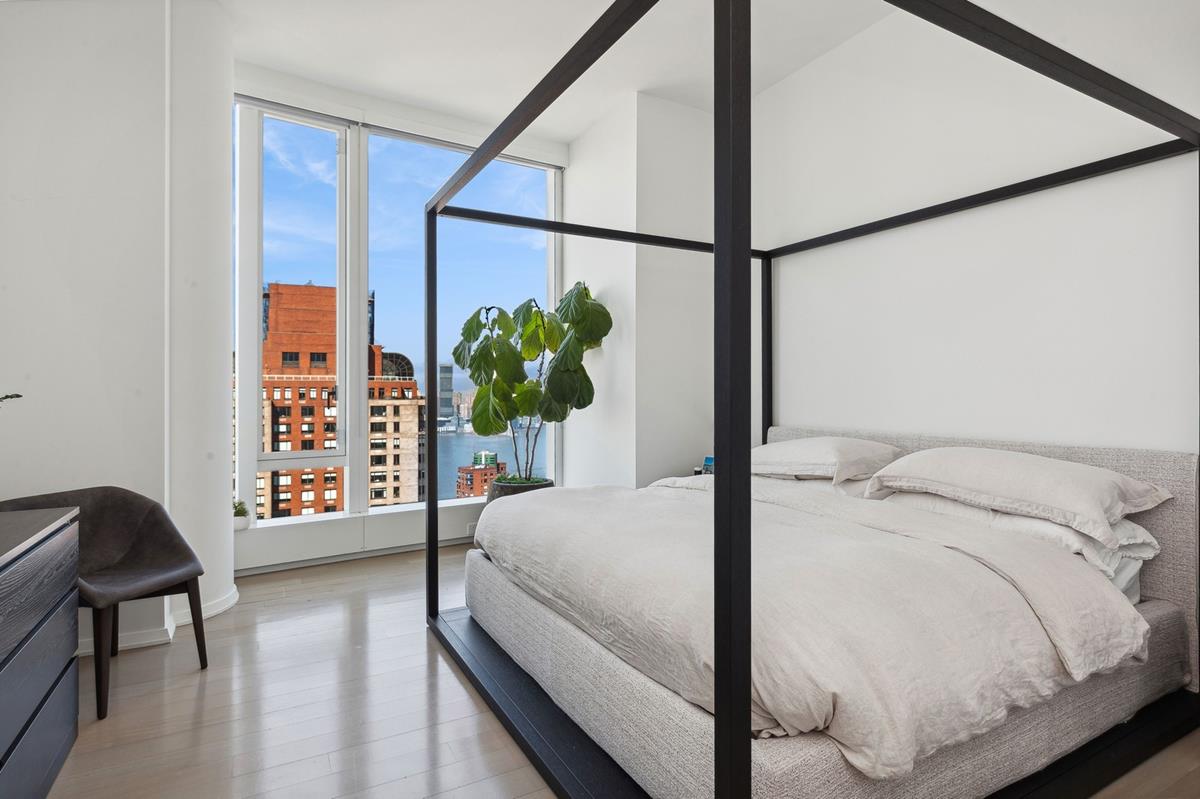 50 West Street 34-C Financial District New York NY 10006