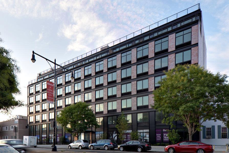 21-45 44th Drive 6-D Court Square Queens NY 11101