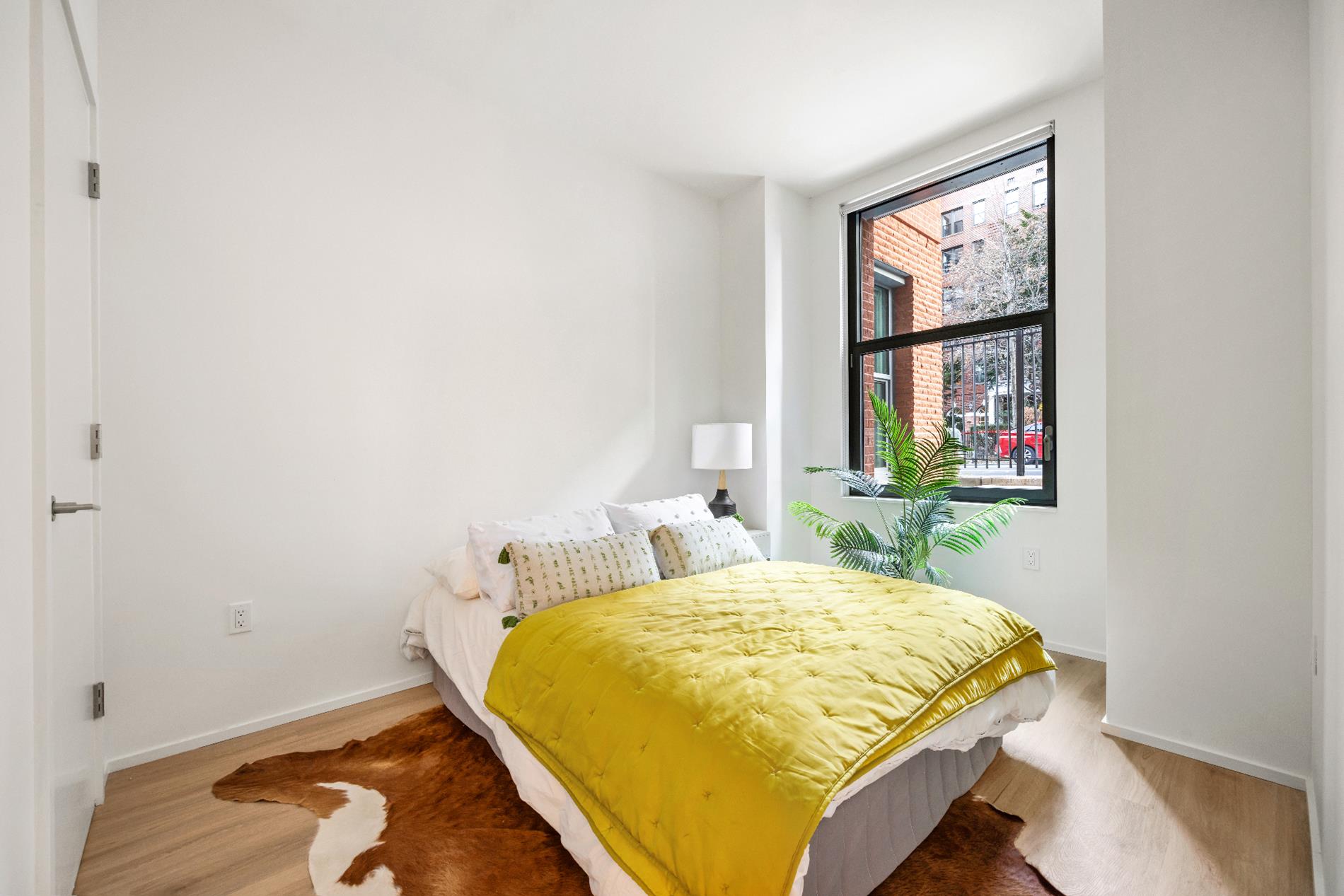 955 Sterling Place, #712