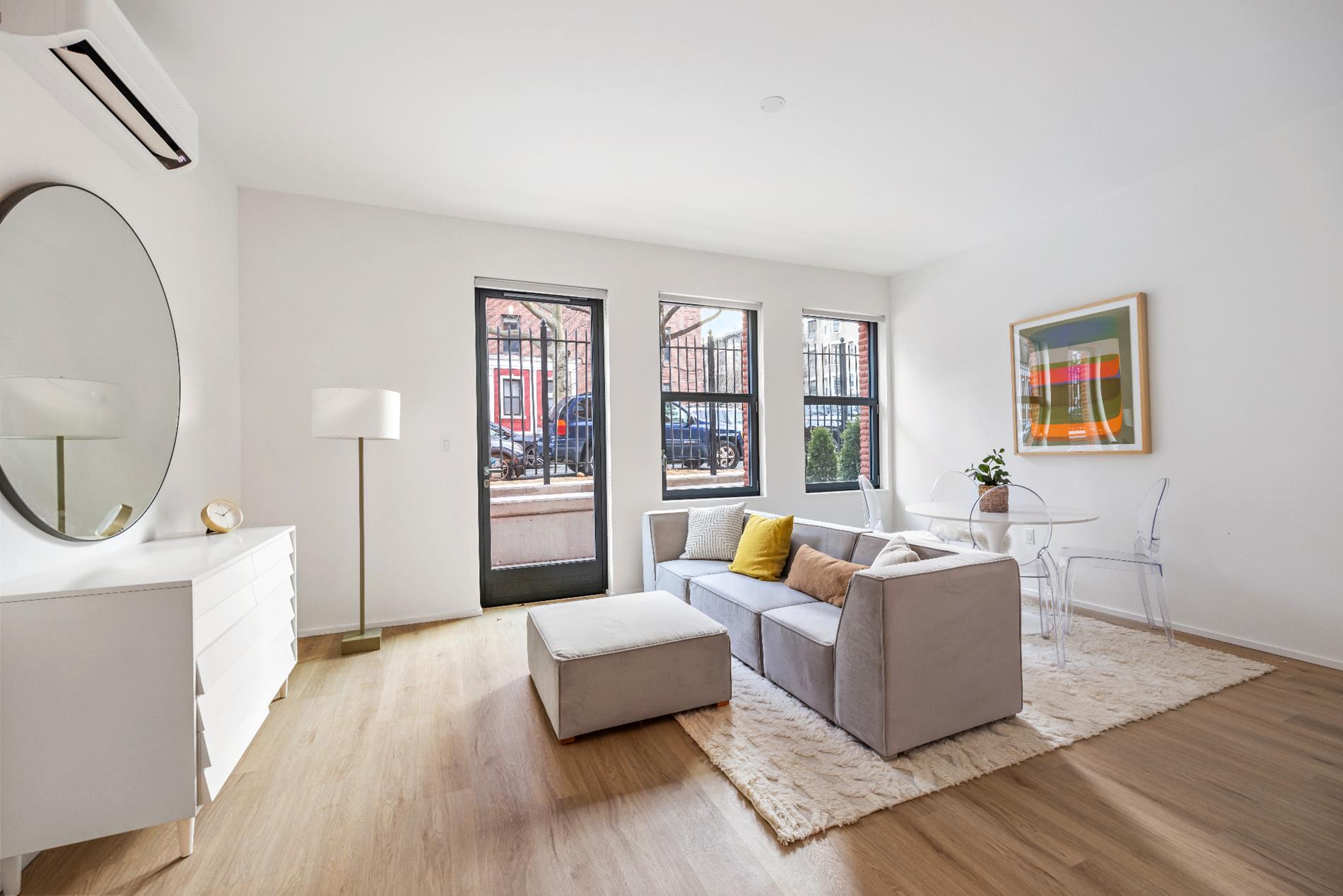 955 Sterling Place, #712