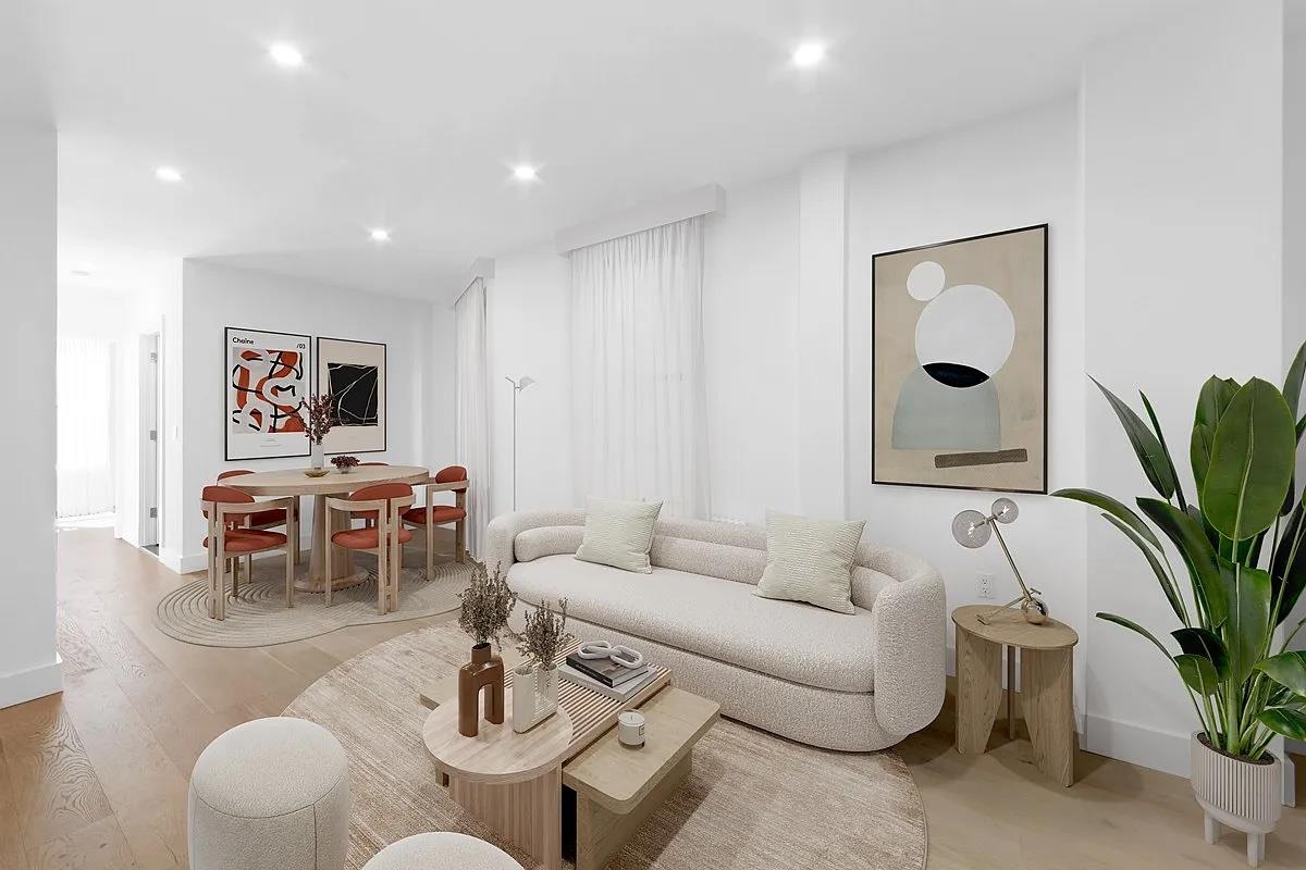 27 Saint Marks Place 2CD E. Greenwich Village New York NY 10003