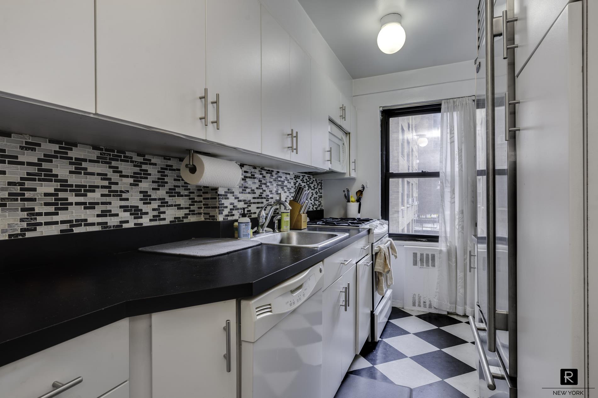 140 East 56th Street Midtown East New York NY 10022