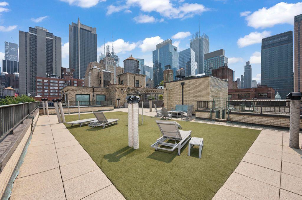 325 West 45th Street Clinton New York NY 10036