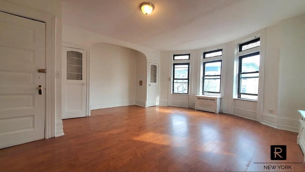 284 New York Avenue Crown Heights Brooklyn NY 11216