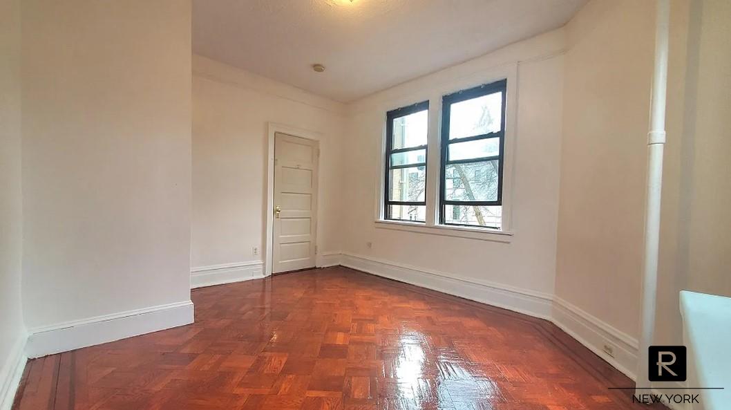 284 New York Avenue Crown Heights Brooklyn NY 11216