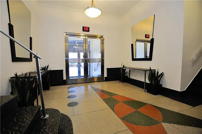 305 West 18th Street 2-F Chelsea New York NY 10011