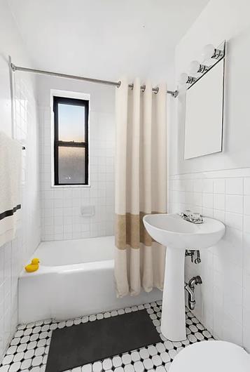 305 West 18th Street 2-F Chelsea New York NY 10011