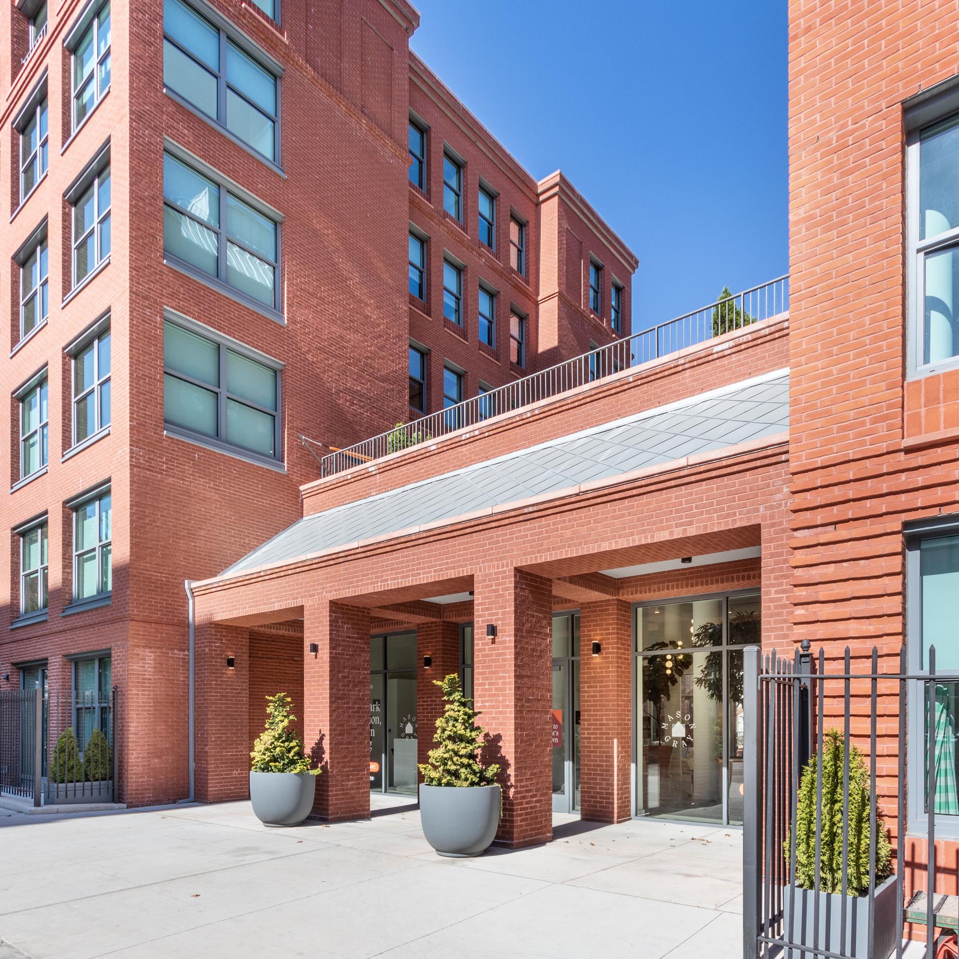 955 Sterling Place, #521